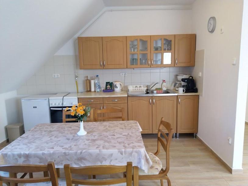 Foeveny Apartman Balatonudvari Extérieur photo