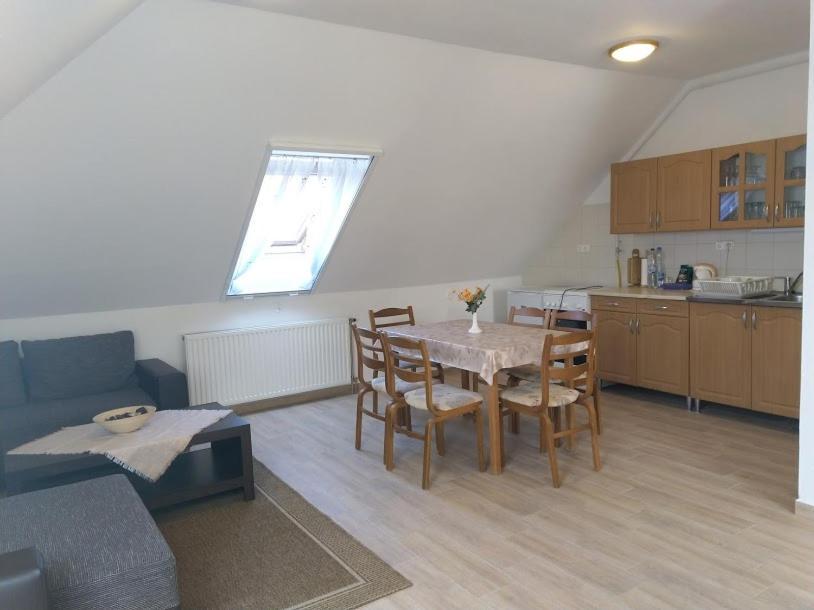 Foeveny Apartman Balatonudvari Extérieur photo